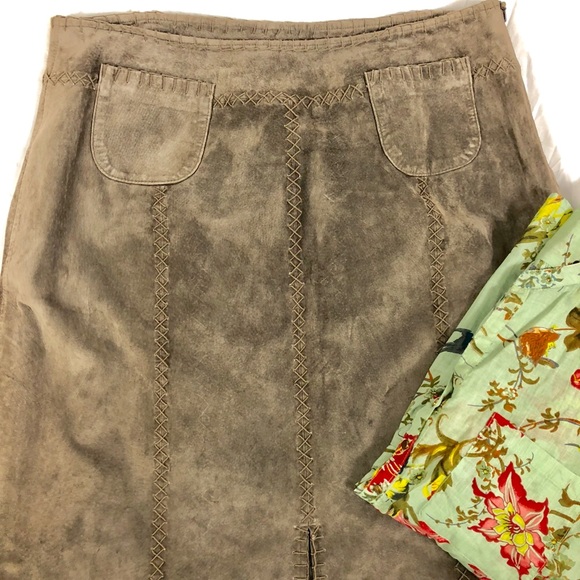 J. Jill Dresses & Skirts - J Jill Taupe lined suede skirt